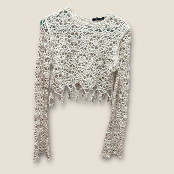 Forever 21 Tops - Forever 21 Cream Crochet Lace Cropped Top